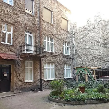招待所 Old Town